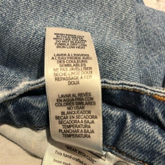 GOOD AMERICAN Sz 18 Good Vintage Mid Wash some Distressing Cropped Jeans - Picture 10 of 10